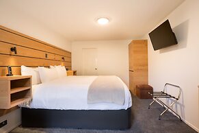 Lomond Lodge Motel & Apartments