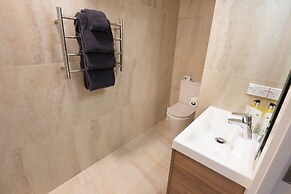 Lomond Lodge Motel & Apartments