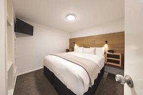 Lomond Lodge Motel & Apartments