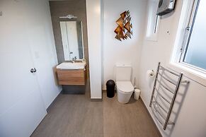 Lomond Lodge Motel & Apartments