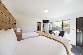Lomond Lodge Motel & Apartments