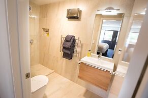 Lomond Lodge Motel & Apartments