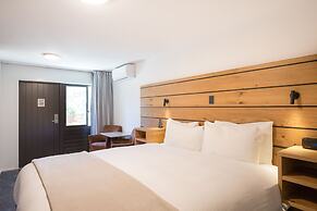 Lomond Lodge Motel & Apartments