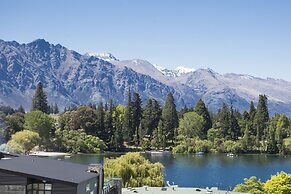Lomond Lodge Motel & Apartments