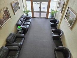 Fiordland Hotel