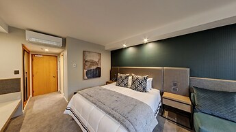 Distinction Luxmore Hotel