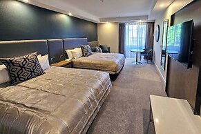 Distinction Luxmore Hotel