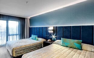 Distinction Luxmore Hotel