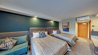 Distinction Luxmore Hotel