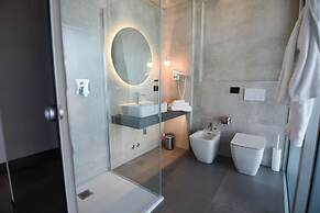 Waldorf Suite Hotel