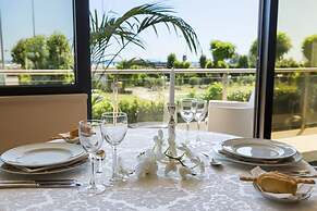 Waldorf Suite Hotel