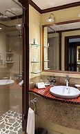 Hai Phong Harbour View Hotel