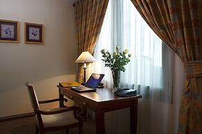 Avani Hai Phong Harbour View Hotel