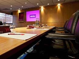 Mercure Livingston Hotel