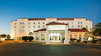 Krystal Urban Ciudad Juárez by US Consulate