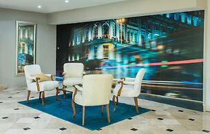 Krystal Urban Ciudad Juárez by US Consulate