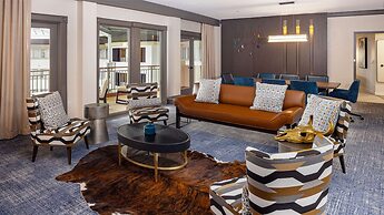 Hilton Austin Airport