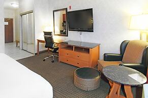 Holiday Inn Express Hotel & Suites Calgary S-Macleod Trail S by IHG