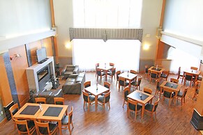 Holiday Inn Express Hotel & Suites Calgary S-Macleod Trail S by IHG