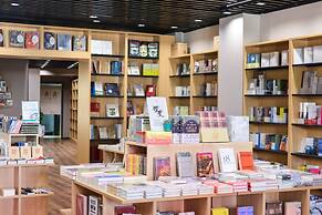 Crowne Plaza Hotel Qingdao by IHG