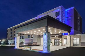 Holiday Inn Express Hotel & Suites Providence-Woonsocket by IHG