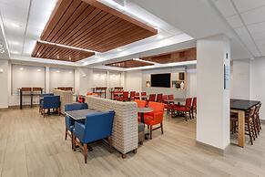 Holiday Inn Express Hotel & Suites Providence-Woonsocket by IHG