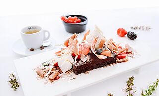 Crowne Plaza Muscat by IHG