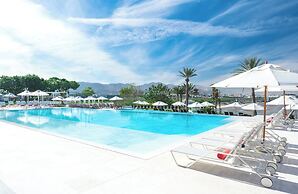 Crowne Plaza Muscat by IHG