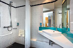 Holiday Inn Express Glasgow Airport by IHG