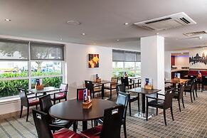 Holiday Inn Express Glasgow Airport by IHG
