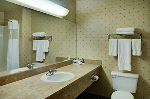 Days Inn & Suites by Wyndham Brooks