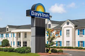 Days Inn by Wyndham Shallotte
