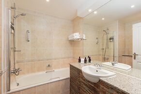 Carnoustie Golf Hotel