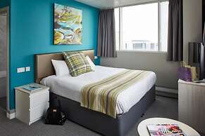 Cardiff Bute Terrace Hotel By Belvilla