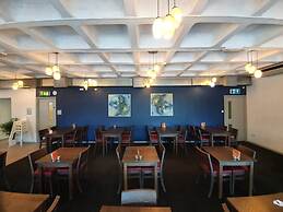 Cardiff Bute Terrace Hotel By Belvilla