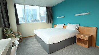 Cardiff Bute Terrace Hotel By Belvilla