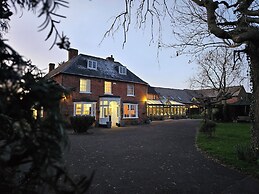 Marsh Farm Hotel