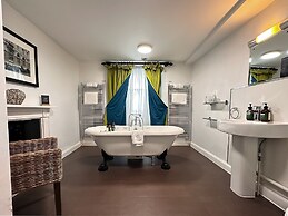 voco Oxford Spires by IHG
