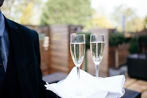 voco Oxford Spires by IHG