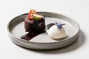 voco Oxford Spires by IHG
