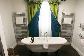 voco Oxford Spires by IHG