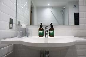 voco Oxford Spires by IHG