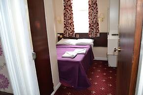 Hyde Park Court Hotel