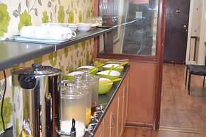 Hyde Park Court Hotel