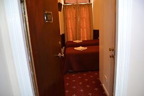 Hyde Park Court Hotel