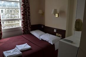 Hyde Park Court Hotel