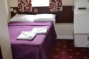 Hyde Park Court Hotel