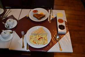 Hyde Park Court Hotel