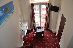 Hyde Park Court Hotel