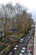 Hyde Park Court Hotel